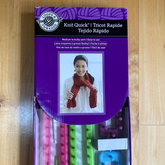 LOOPS & THREADS KNIT QUICK | Long Loom Set - Picture 2 of 8